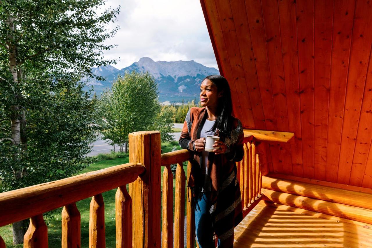 Miette Mountain Cabins Jasper Bagian luar foto