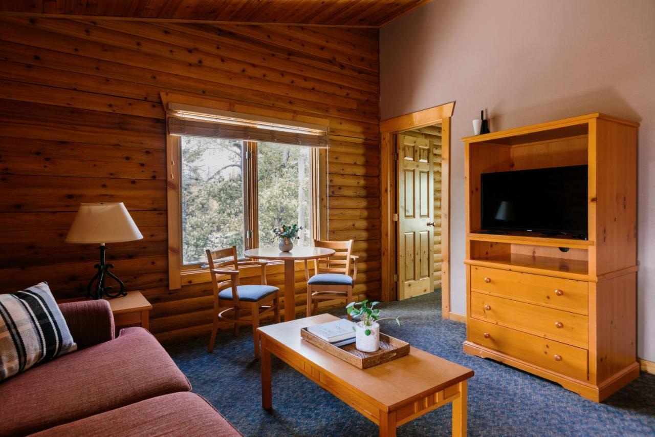Miette Mountain Cabins Jasper Bagian luar foto